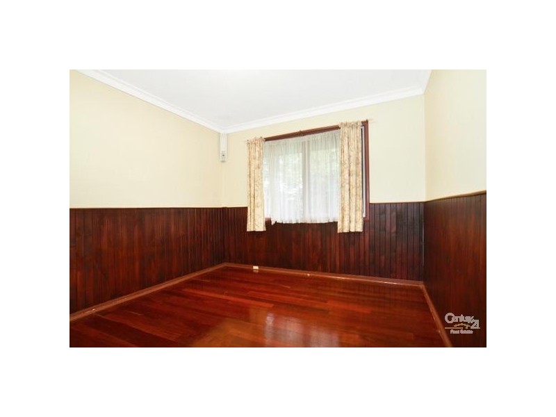 27 Tullamore Avenue, Thornlie WA 6108