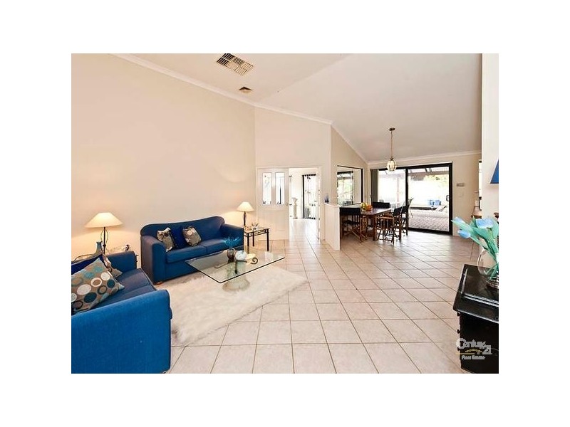 12 Ovadell Place, Canning Vale WA 6155