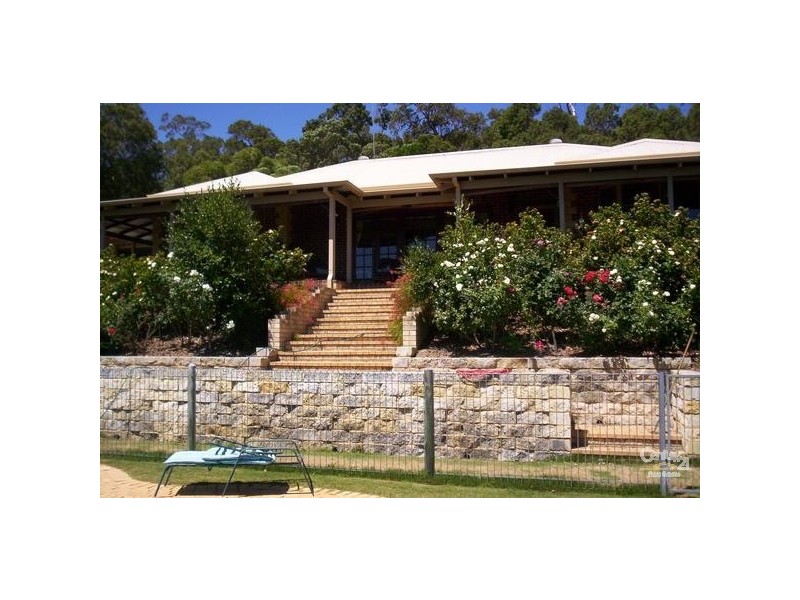 9 Ray Close, Byford WA 6122