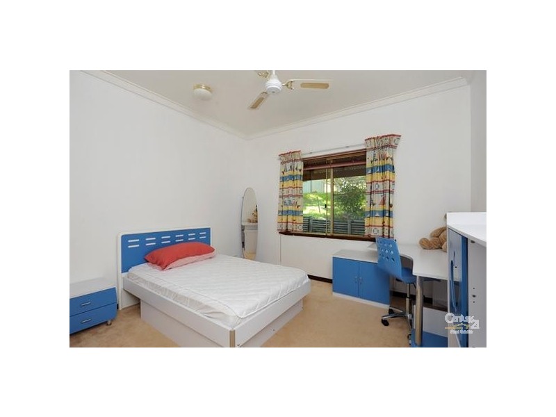 9 Ray Close, Byford WA 6122