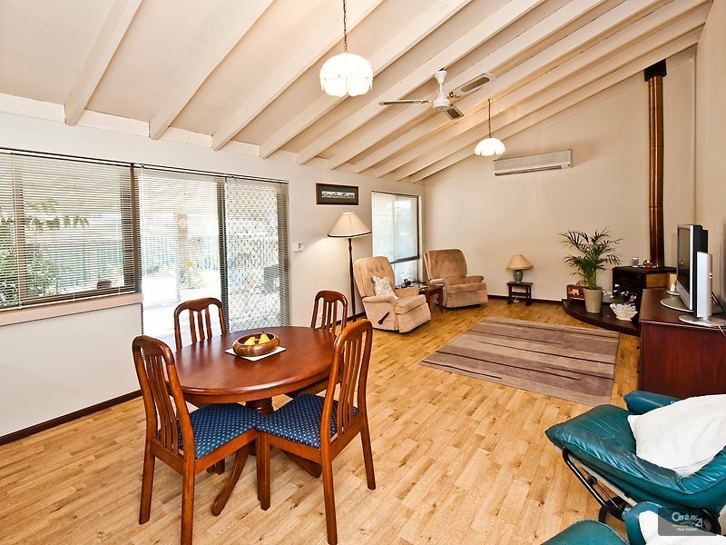 14 Manildra Drive, Dudley Park WA 6210