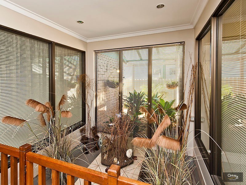 14 Manildra Drive, Dudley Park WA 6210