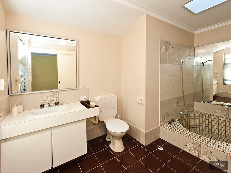 14 Manildra Drive, Dudley Park WA 6210