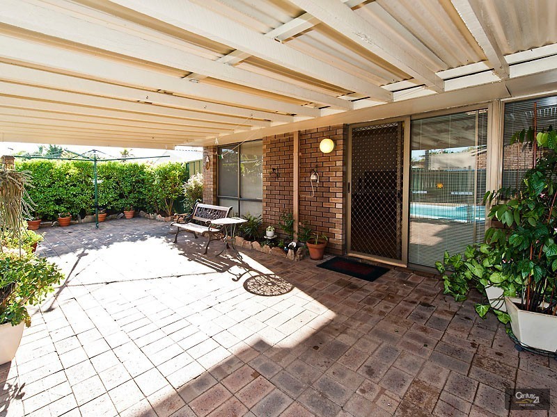 14 Manildra Drive, Dudley Park WA 6210