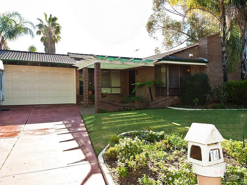14 Manildra Drive, Dudley Park WA 6210