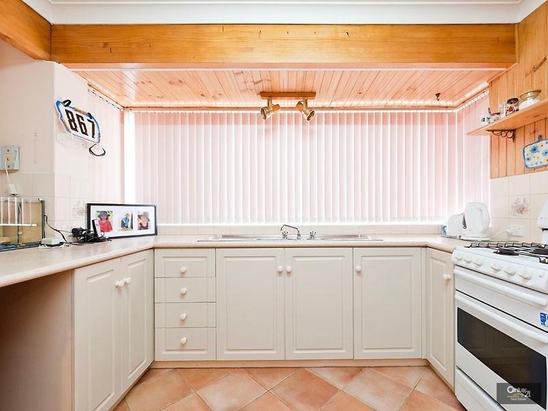 42 Huntingdale Road, Huntingdale WA 6110