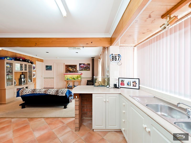 42 Huntingdale Road, Huntingdale WA 6110