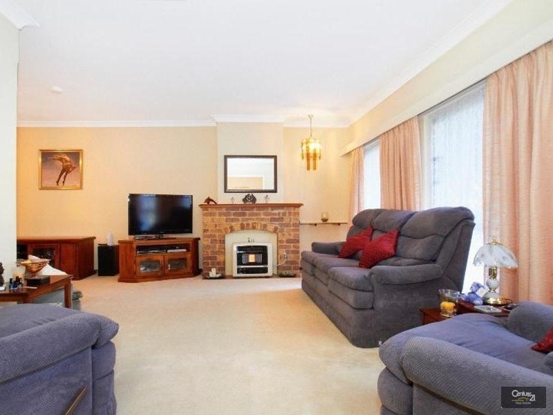 61 Regency Drive, Thornlie WA 6108