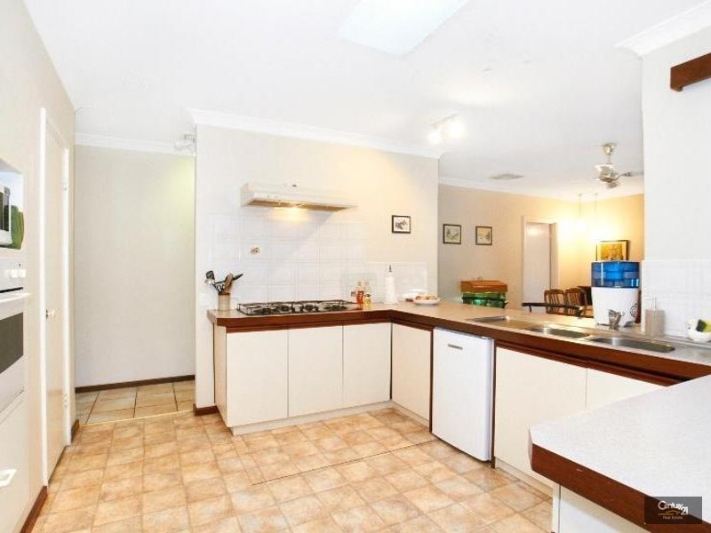 61 Regency Drive, Thornlie WA 6108