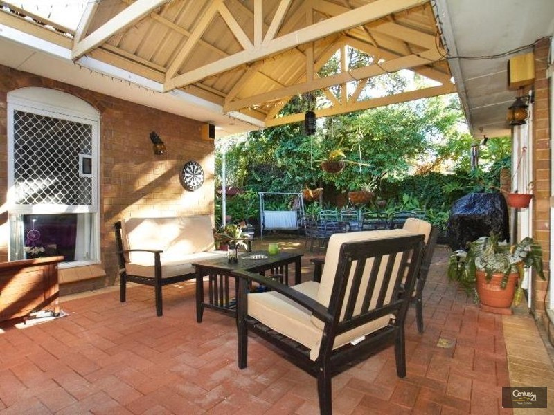 61 Regency Drive, Thornlie WA 6108