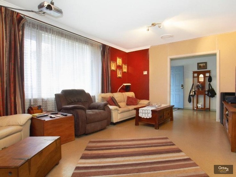 1 Banksia Circle, Thornlie WA 6108