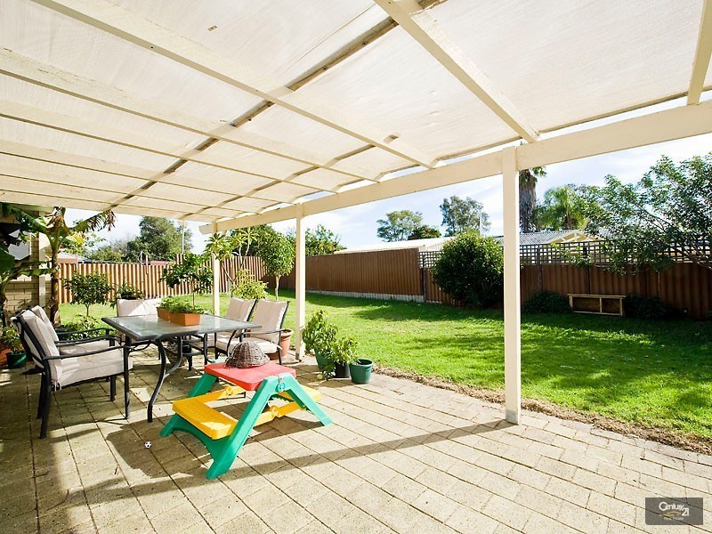 25 Elvington Way, Thornlie WA 6108