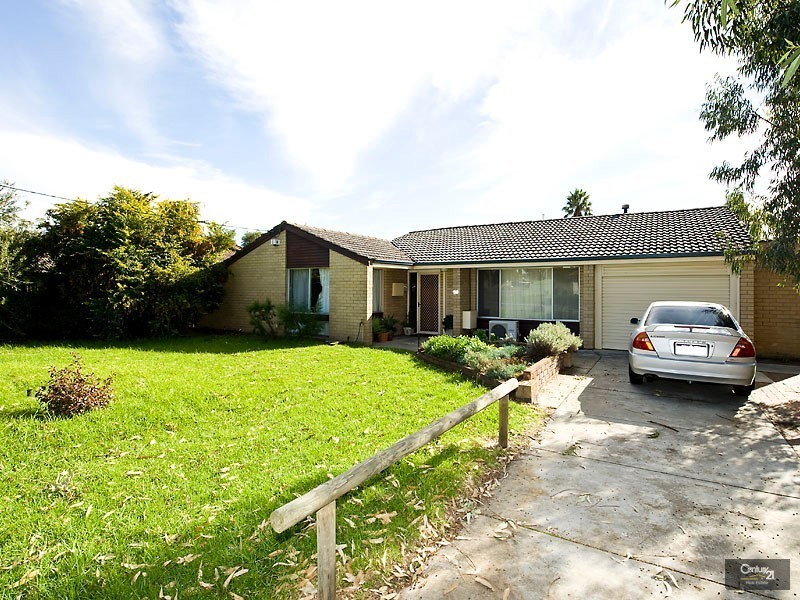 25 Elvington Way, Thornlie WA 6108