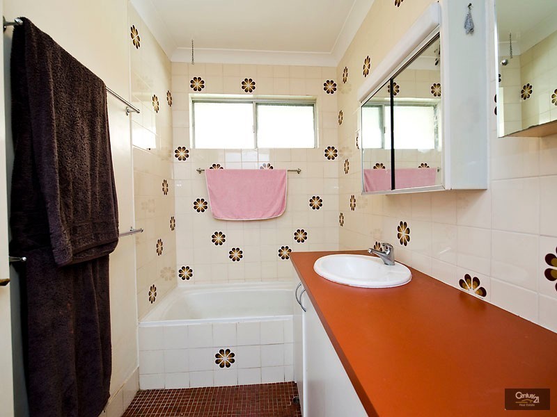 25 Elvington Way, Thornlie WA 6108