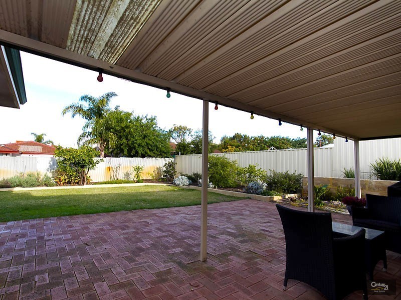 122 Hume Road, Thornlie WA 6108