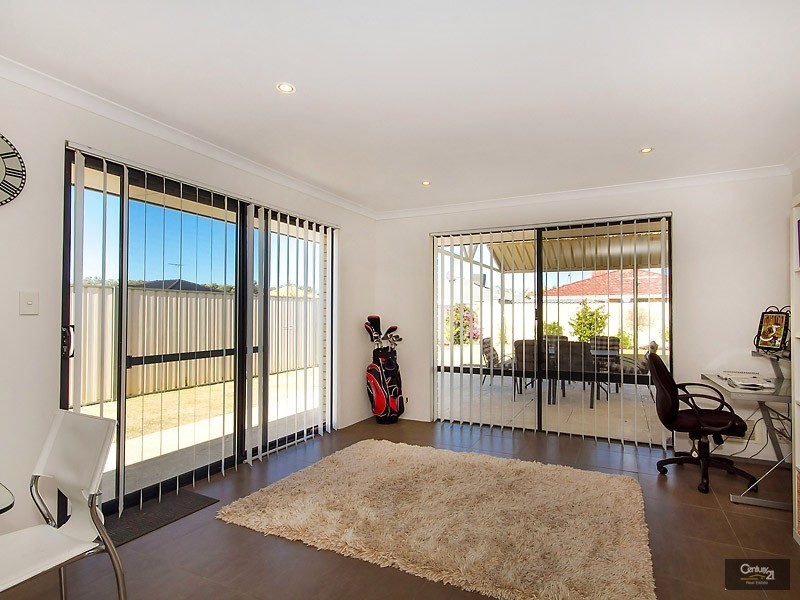 87 Gay Street, Huntingdale WA 6110