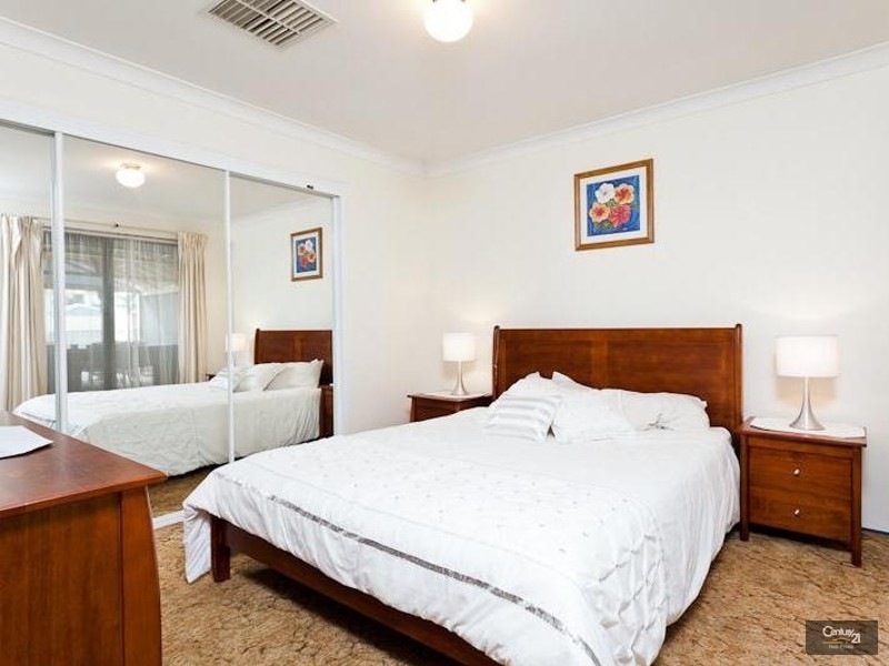 9 Hawkesbury Drive, Willetton WA 6155