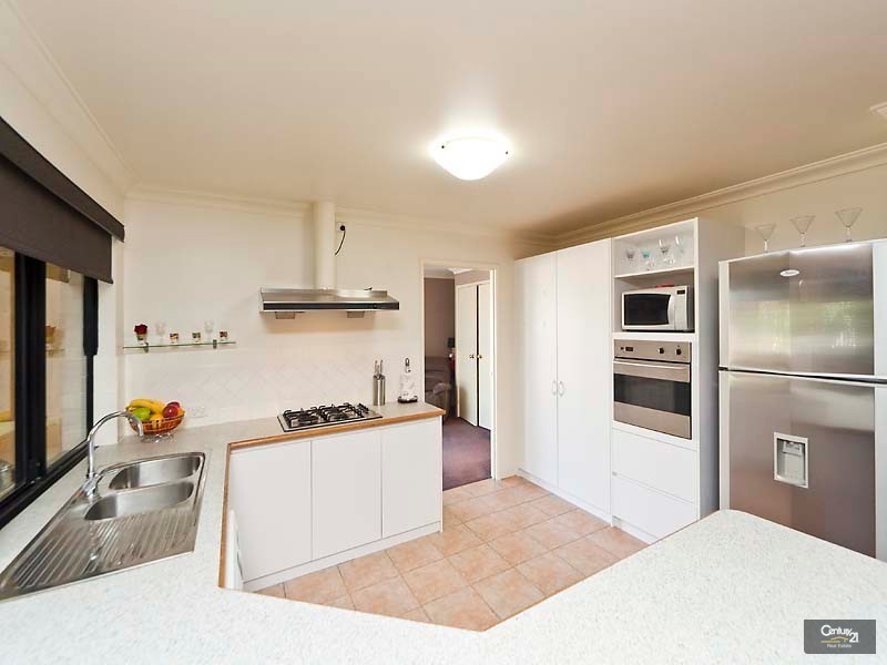 1 Blackbutt Way, Canning Vale WA 6155