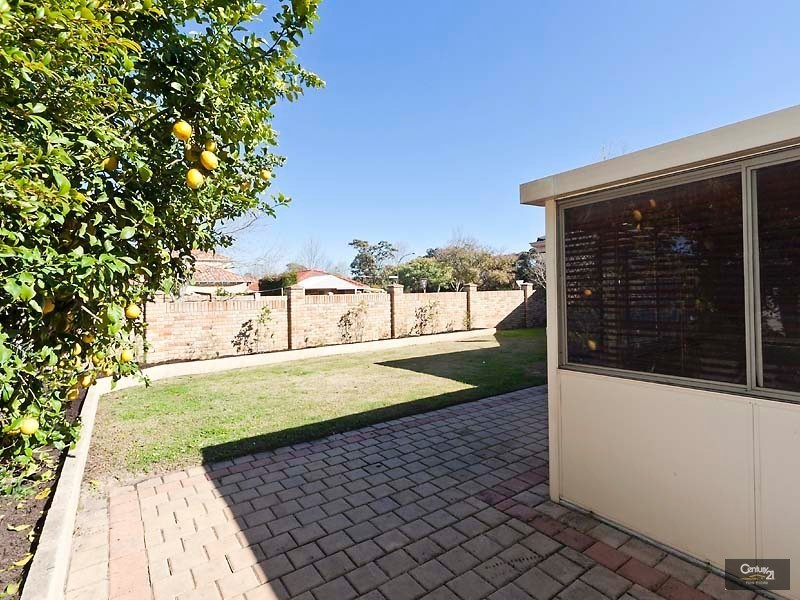 1 Blackbutt Way, Canning Vale WA 6155