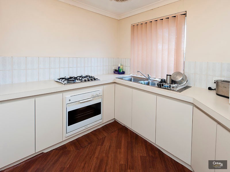 40 Derisleigh Street, Cannington WA 6107