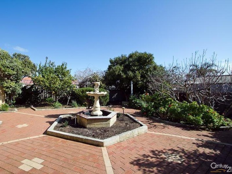 7  Morton Road, Hamilton Hill WA 6163