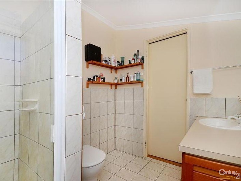 2 Pendine Street, Karrinyup WA 6018