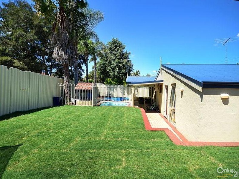 2 Pendine Street, Karrinyup WA 6018