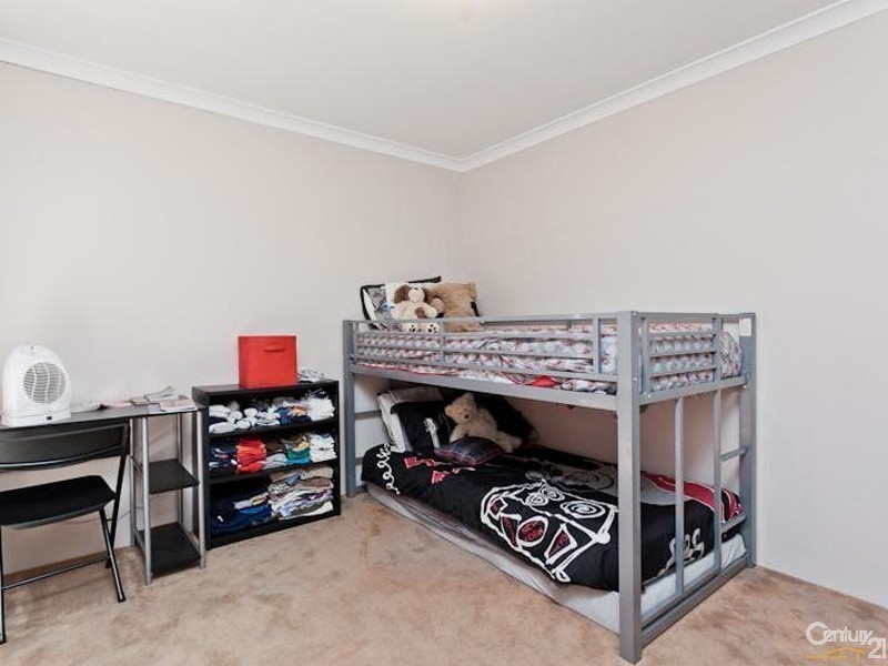 8 Nychum Pass, Ellenbrook WA 6069