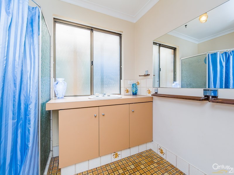 11 Jarrah Road, Roleystone WA 6111