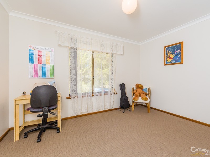 11 Jarrah Road, Roleystone WA 6111