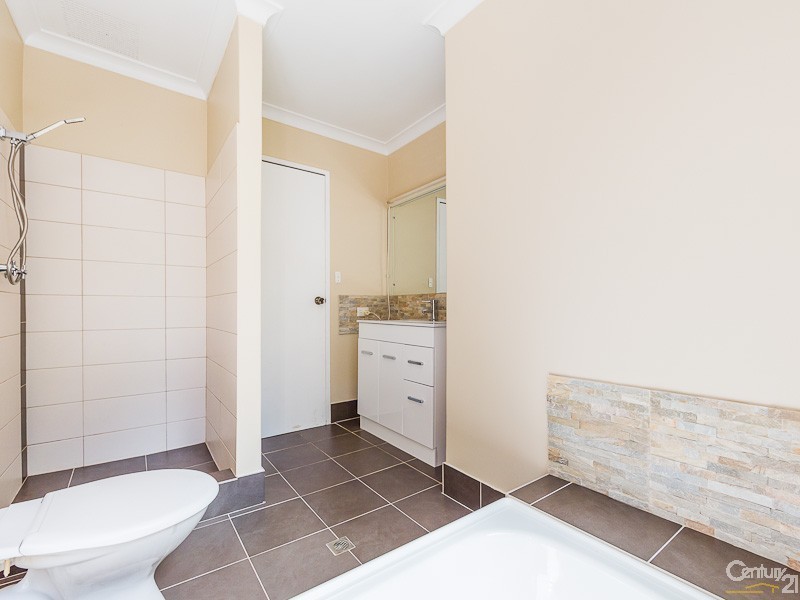 11 Jarrah Road, Roleystone WA 6111