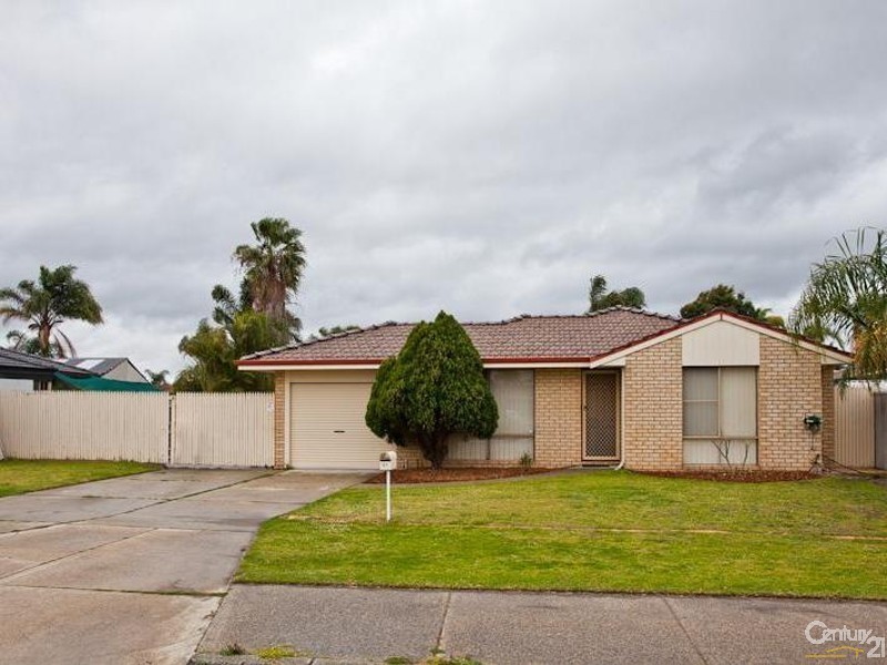 21 Forest Lakes Drive, Thornlie WA 6108