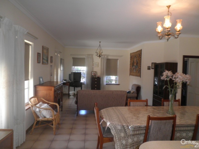 4 Suffolk Street, Fremantle WA 6160