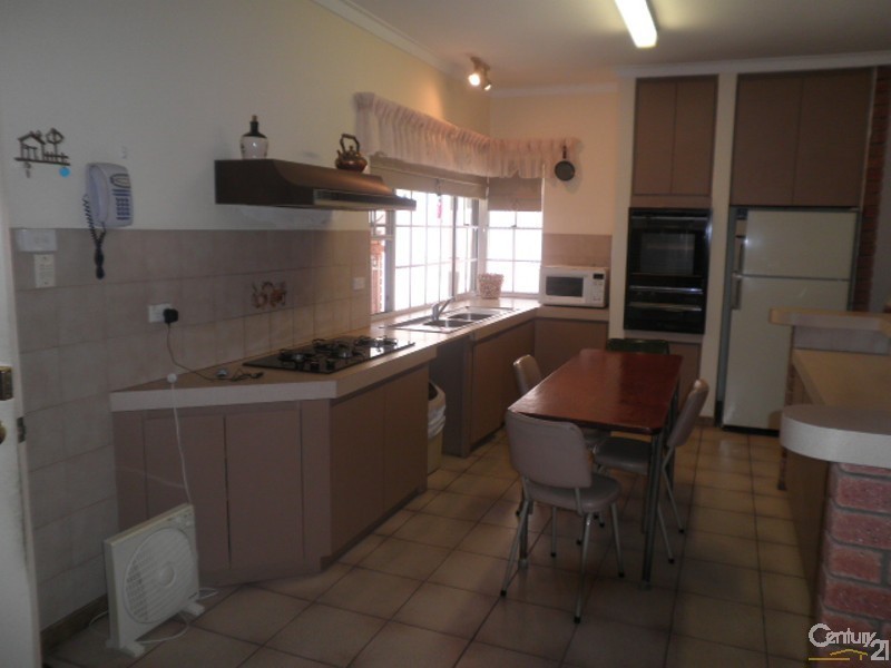 4 Suffolk Street, Fremantle WA 6160