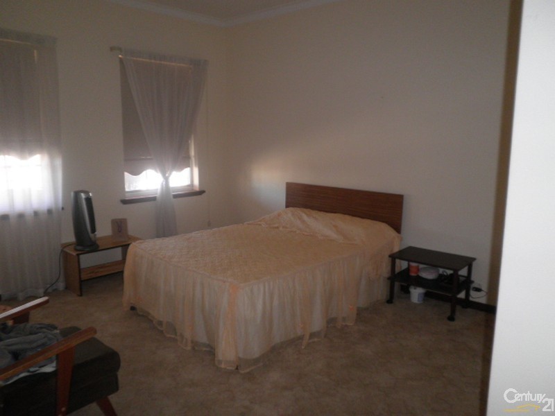 4 Suffolk Street, Fremantle WA 6160