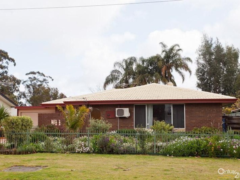 9 Essington Street, Huntingdale WA 6110