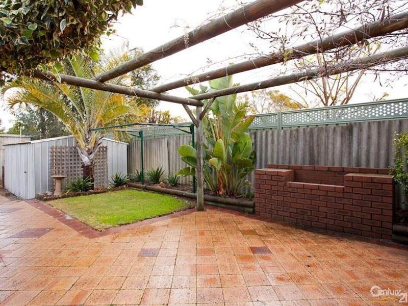 9 Essington Street, Huntingdale WA 6110