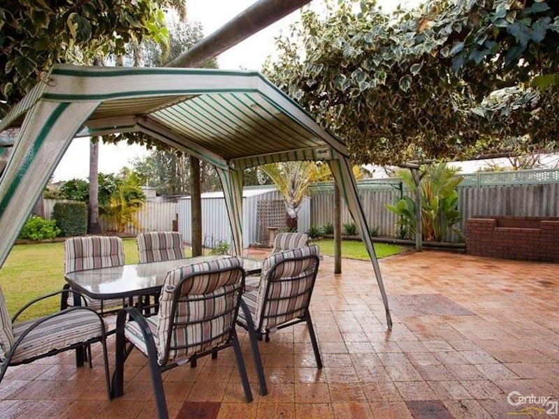 9 Essington Street, Huntingdale WA 6110