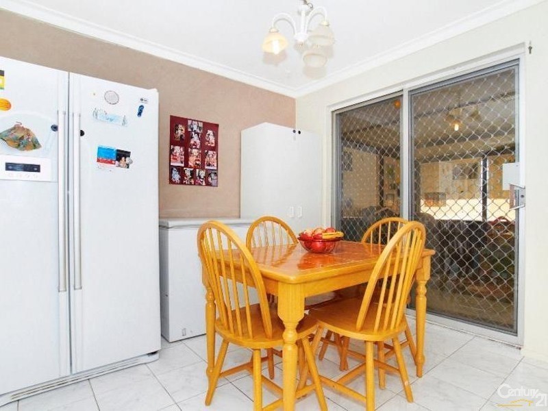 24 Kennett Street, Maddington WA 6109