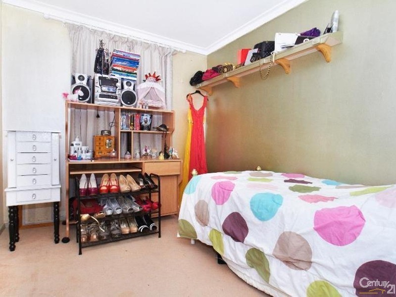 24 Kennett Street, Maddington WA 6109