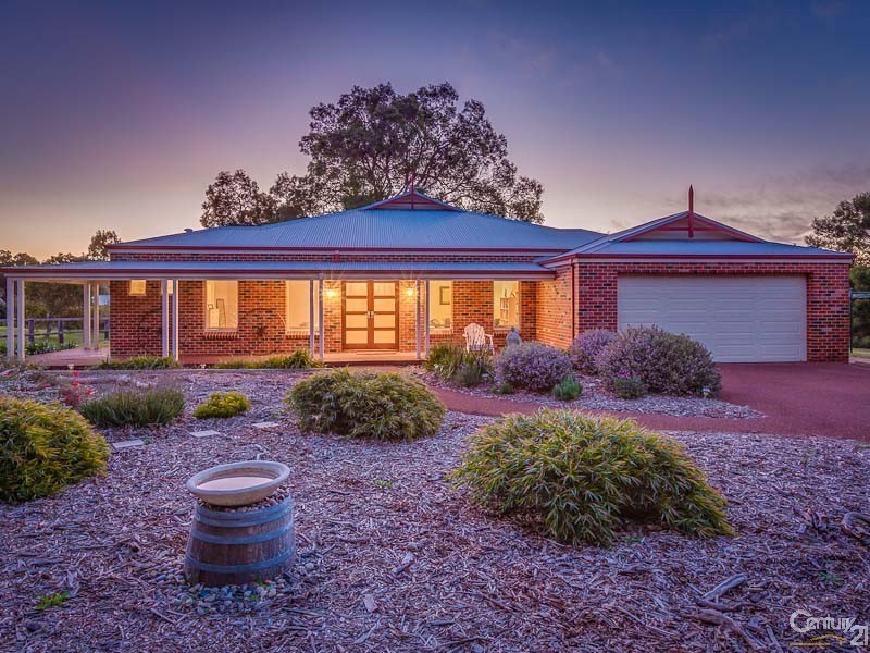 6  Bruns Drive, Darling Downs WA 6122