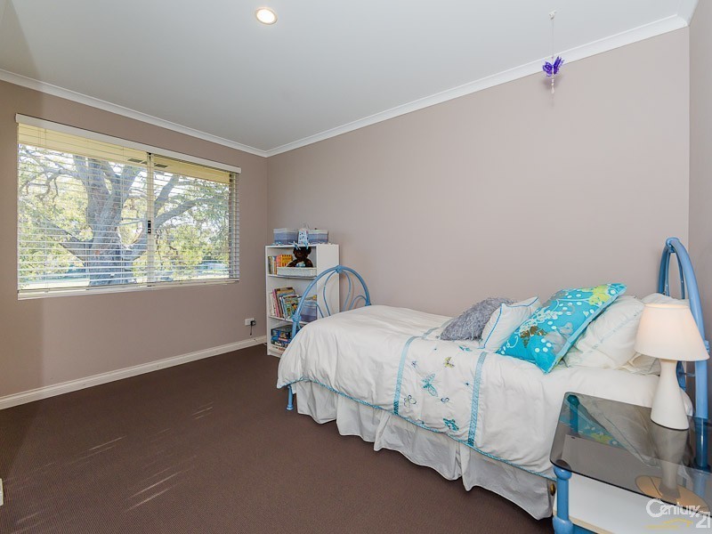 6  Bruns Drive, Darling Downs WA 6122