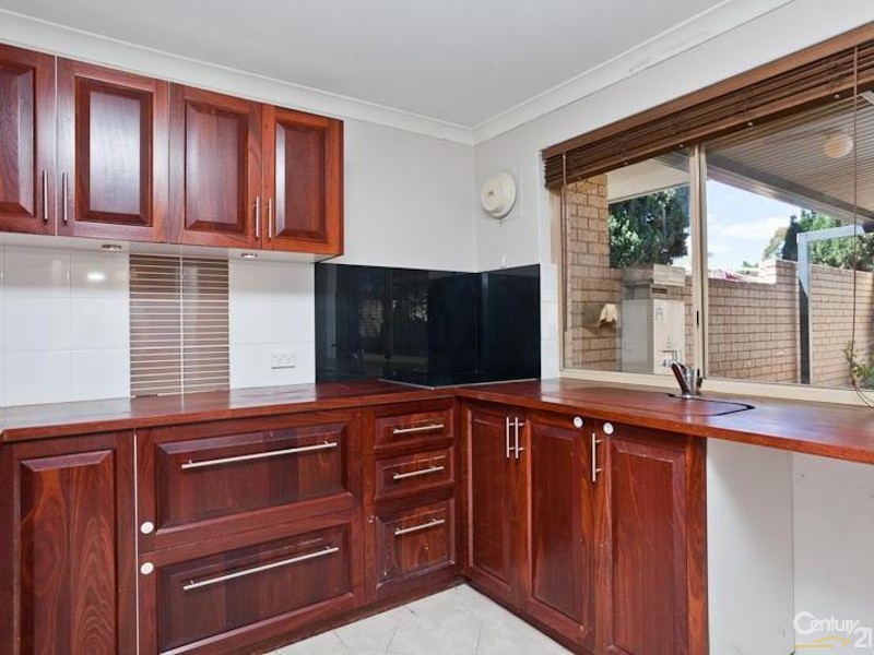 4/258 Labouchere Road, Como WA 6152