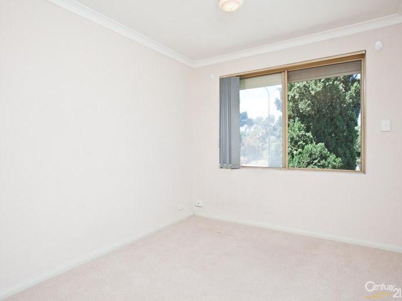 4/258 Labouchere Road, Como WA 6152