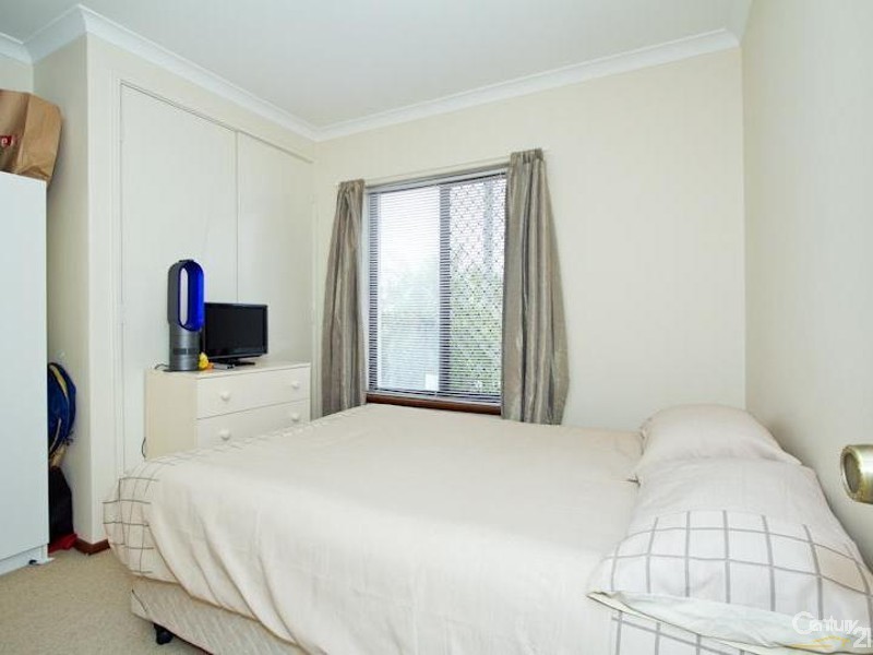 33 Shipbourne Way, Huntingdale WA 6110