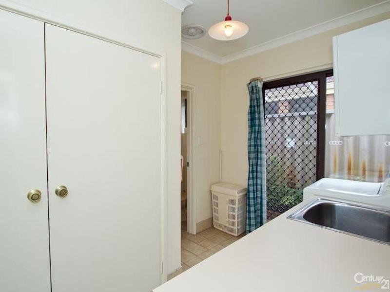 33 Shipbourne Way, Huntingdale WA 6110