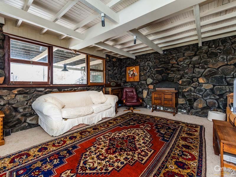 33 Armenti Road, Roleystone WA 6111