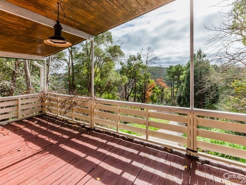33 Armenti Road, Roleystone WA 6111