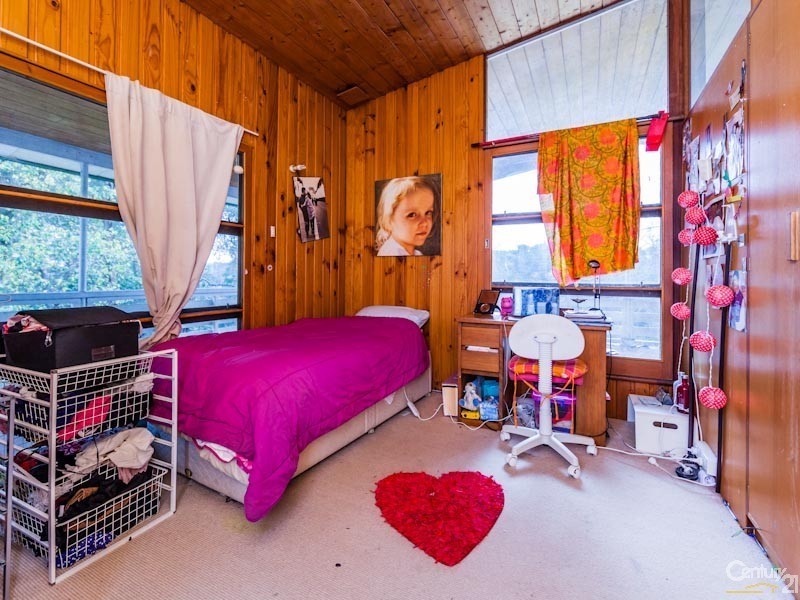 33 Armenti Road, Roleystone WA 6111