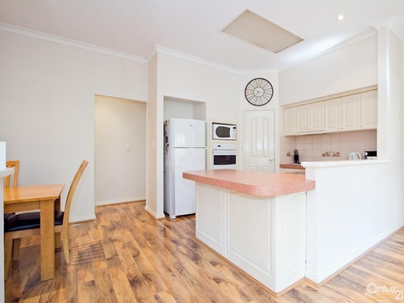 38 Brunswick Road, Thornlie WA 6108